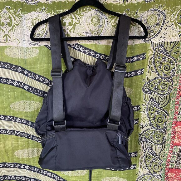 Beyond Yoga Black Convertible Gym Bag One Size - Picture 8 of 16